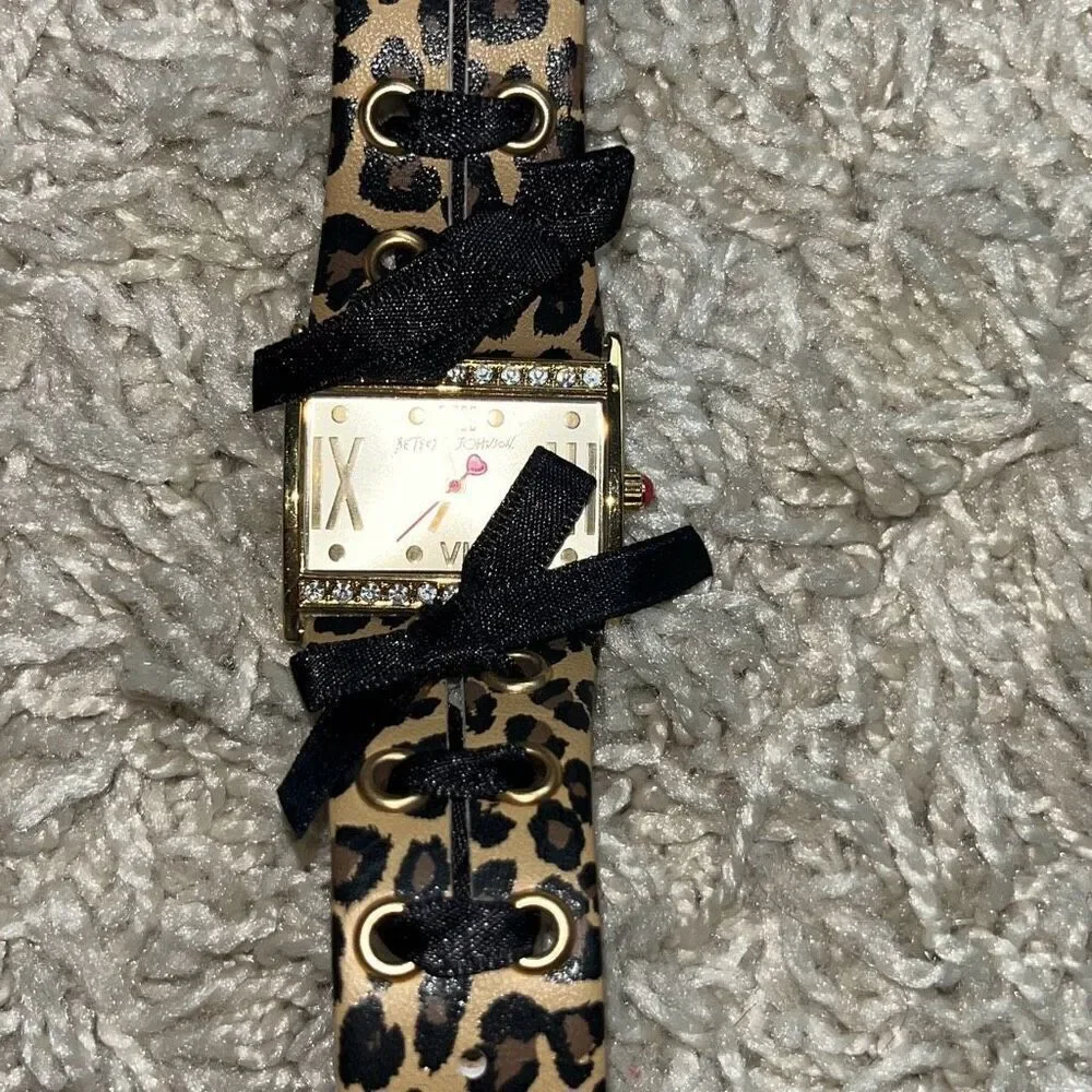 Betsey Johnson Large Square Faced Gold Tone Women’s Quartz Watch Cheetah Print B
